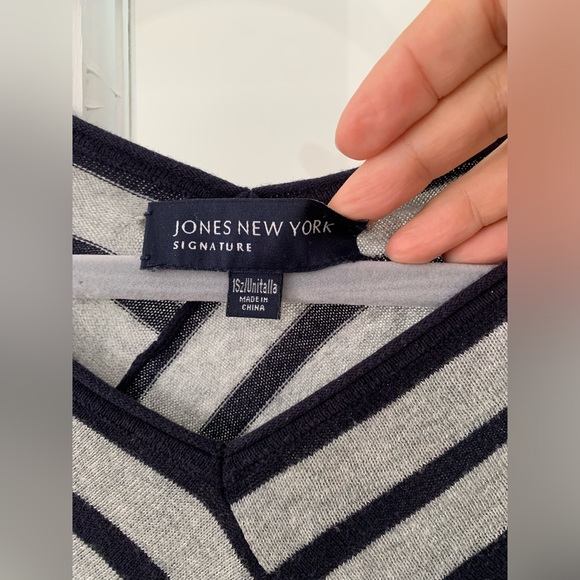 Jones New York Signature Sweaters - Picture 2 of 7